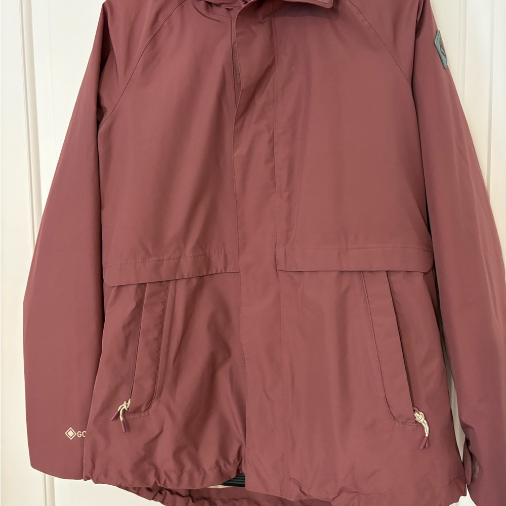 Burton Women's Ski Jacket in Mauve